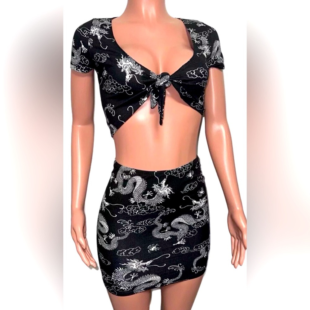 Rave Festival Black Tie Dragon Crop Top Matching Mini Skirt Set New Festival Hot